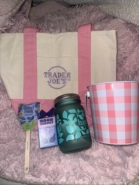 Trader Joe’s tote bag Modern sprout Basil Grow Kit bundle